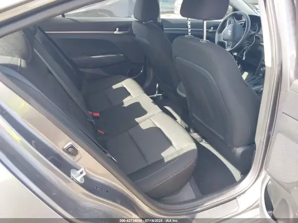 5NPD74LF7JH354350 2018 HYUNDAI ELANTRA - Image 8
