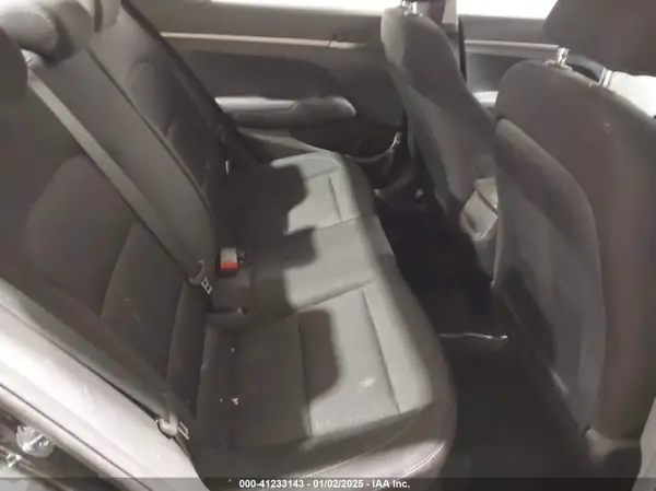 5NPD74LF7JH355790 2018 HYUNDAI ELANTRA - Image 8