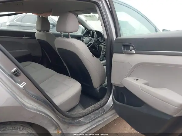 5NPD74LF7JH361394 2018 HYUNDAI ELANTRA - Image 8