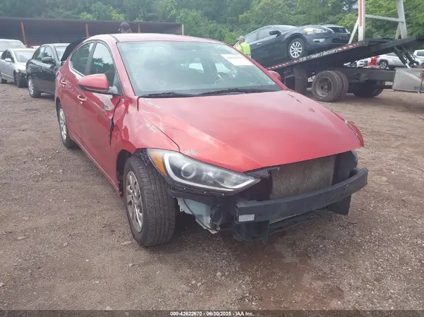 5NPD74LF7JH371374 2018 HYUNDAI ELANTRA - Image 1