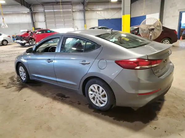 5NPD74LF7JH371813 2018 HYUNDAI ELANTRA - Image 2