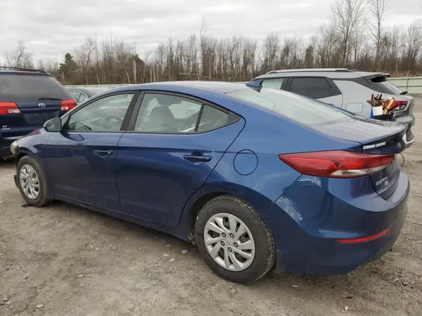 5NPD74LF7JH374498 2018 HYUNDAI ELANTRA - Image 2