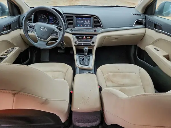 5NPD74LF7JH376929 2018 HYUNDAI ELANTRA - Image 8