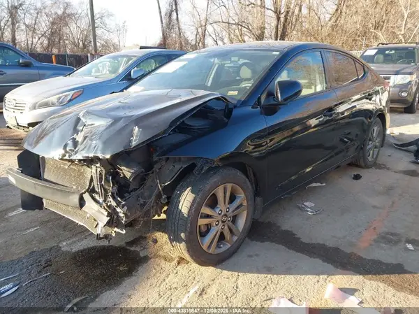 5NPD74LF7JH380740 2018 HYUNDAI ELANTRA - Image 2