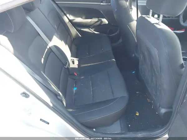 5NPD74LF7JH389762 2018 HYUNDAI ELANTRA - Image 8