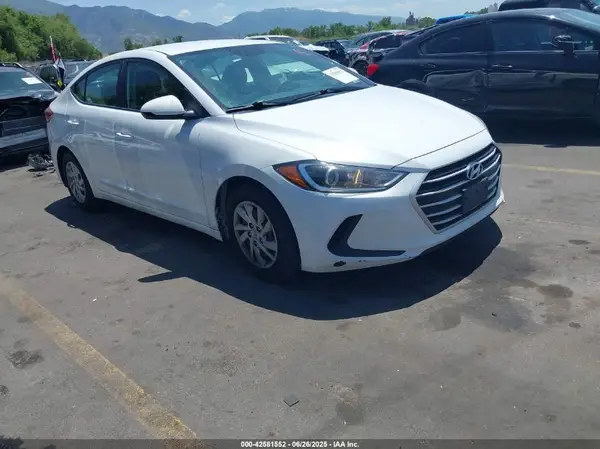 5NPD74LF7JH392225 2018 HYUNDAI ELANTRA - Image 1