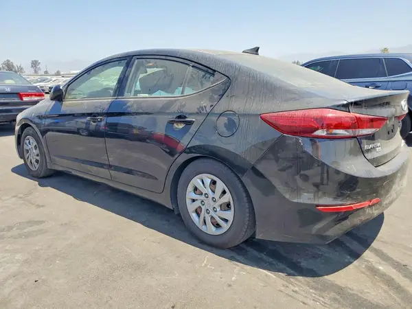 5NPD74LF7JH392838 2018 HYUNDAI ELANTRA - Image 2