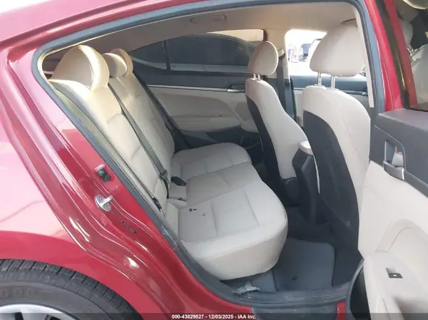 5NPD74LF7JH395870 2018 HYUNDAI ELANTRA - Image 8