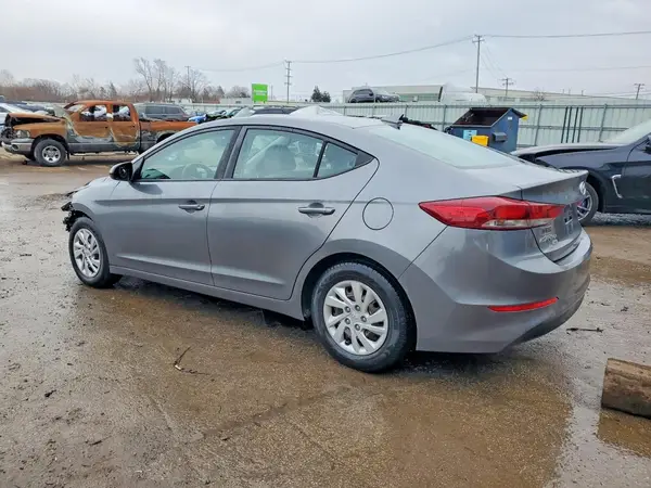 5NPD74LF7JH396095 2018 HYUNDAI ELANTRA - Image 2