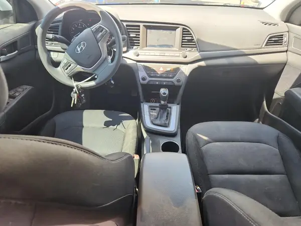 5NPD74LF7JH397926 2018 HYUNDAI ELANTRA - Image 8