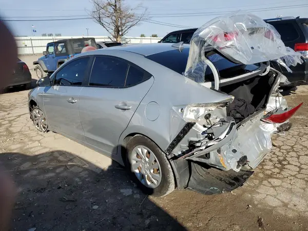 5NPD74LF7JH400579 2018 HYUNDAI ELANTRA - Image 2