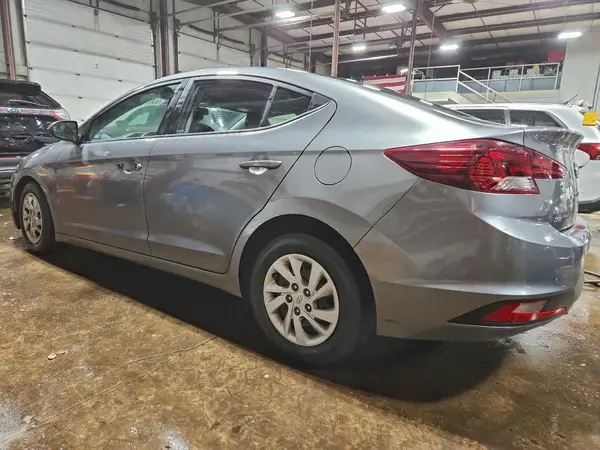 5NPD74LF7KH406142 2019 HYUNDAI ELANTRA - Image 2