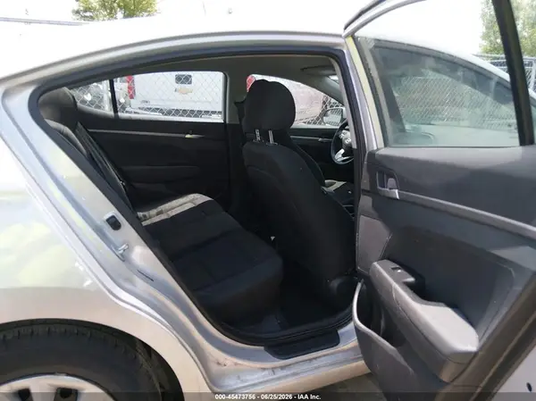 5NPD74LF7KH407307 2019 HYUNDAI ELANTRA - Image 8