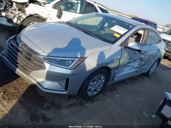 5NPD74LF7KH411227 2019 HYUNDAI ELANTRA - Image 2