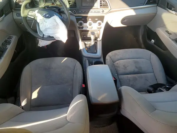 5NPD74LF7KH417948 2019 HYUNDAI ELANTRA - Image 8