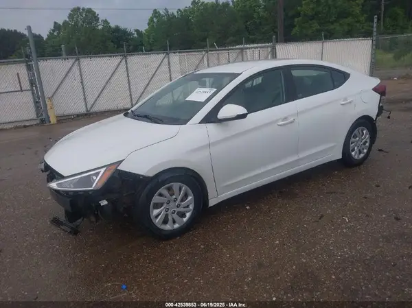 5NPD74LF7KH422762 2019 HYUNDAI ELANTRA - Image 2