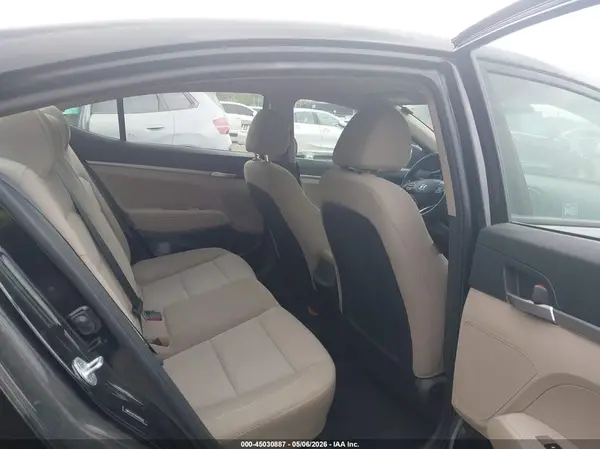 5NPD74LF7KH435026 2019 HYUNDAI ELANTRA - Image 8
