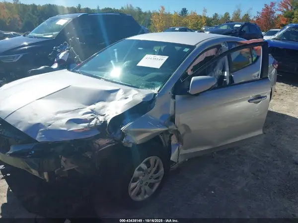 5NPD74LF7KH441974 2019 HYUNDAI ELANTRA - Image 2
