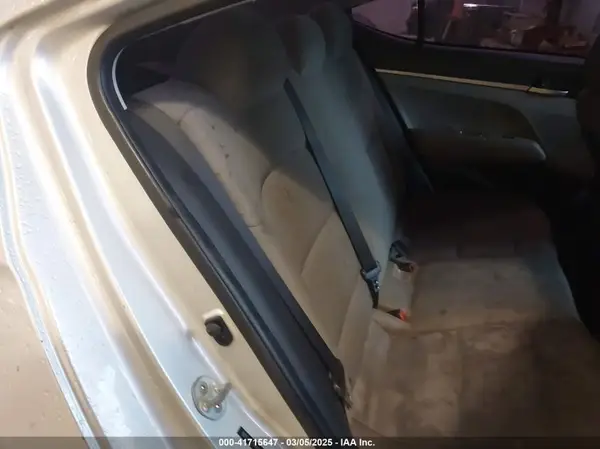 5NPD74LF7KH448066 2019 HYUNDAI ELANTRA - Image 8