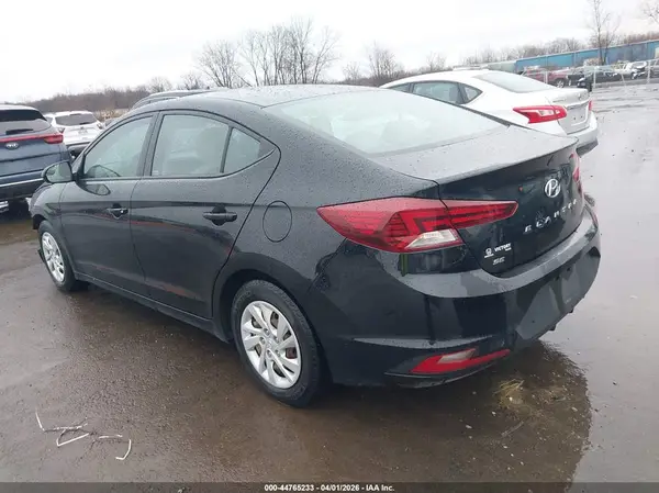 5NPD74LF7KH452392 2019 HYUNDAI ELANTRA - Image 2