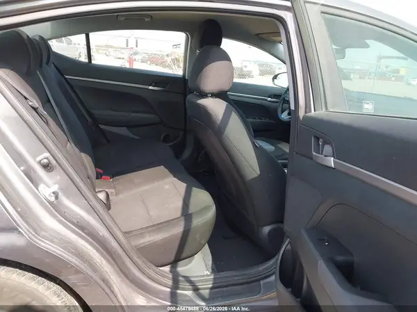 5NPD74LF7KH456023 2019 HYUNDAI ELANTRA - Image 8