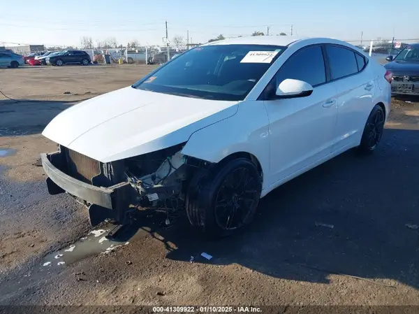 5NPD74LF7KH457205 2019 HYUNDAI ELANTRA - Image 2