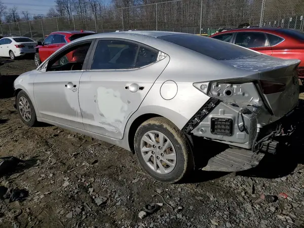 5NPD74LF7KH457401 2019 HYUNDAI ELANTRA - Image 2