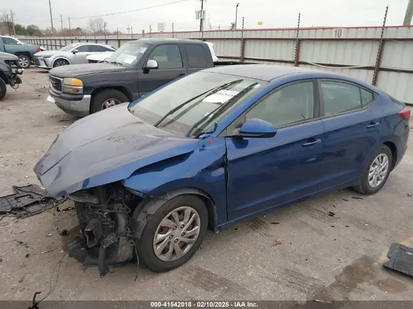 5NPD74LF7KH458189 2019 HYUNDAI ELANTRA - Image 2
