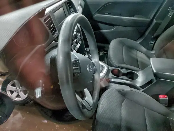 5NPD74LF7KH462307 2019 HYUNDAI ELANTRA - Image 8