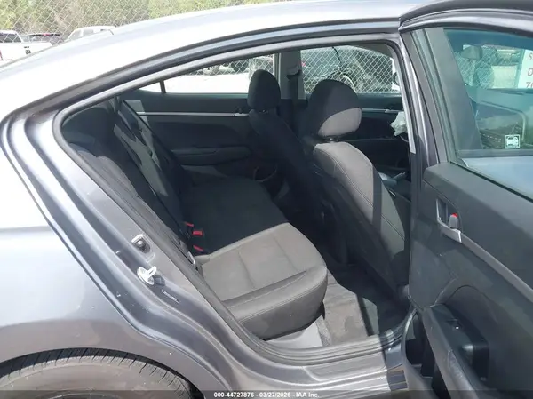 5NPD74LF7KH466955 2019 HYUNDAI ELANTRA - Image 8