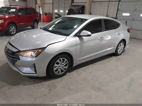 5NPD74LF7KH469631 2019 HYUNDAI ELANTRA - Image 2
