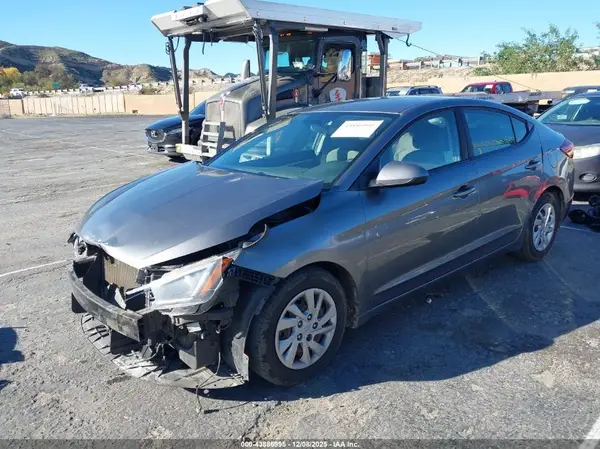 5NPD74LF7KH470312 2019 HYUNDAI ELANTRA - Image 2