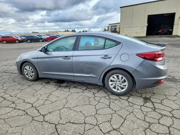 5NPD74LF7KH470617 2019 HYUNDAI ELANTRA - Image 2