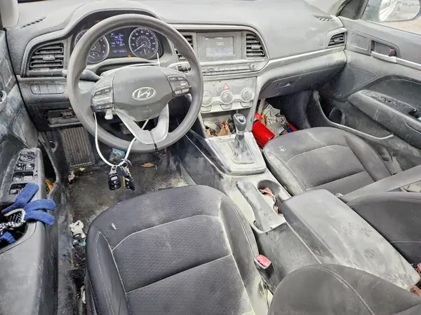 5NPD74LF7KH470617 2019 HYUNDAI ELANTRA - Image 8
