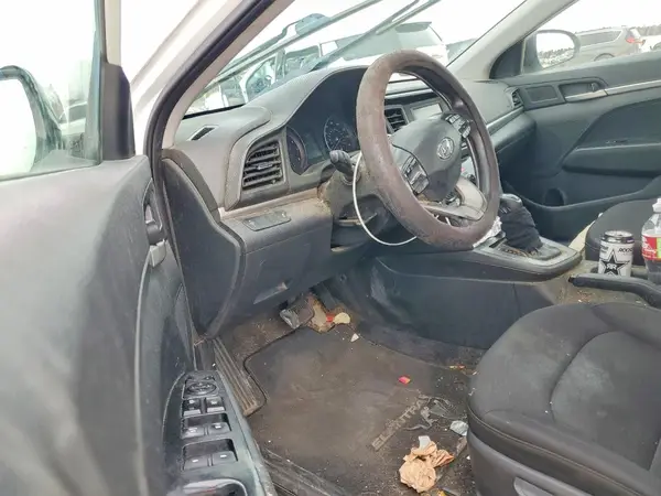 5NPD74LF7KH471573 2019 HYUNDAI ELANTRA - Image 8