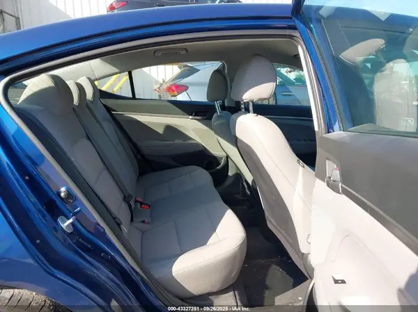 5NPD74LF7KH471606 2019 HYUNDAI ELANTRA - Image 8