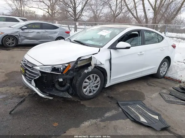 5NPD74LF7KH472982 2019 HYUNDAI ELANTRA - Image 2