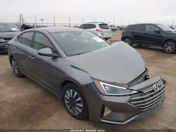 5NPD74LF7KH474988 2019 HYUNDAI ELANTRA - Image 1