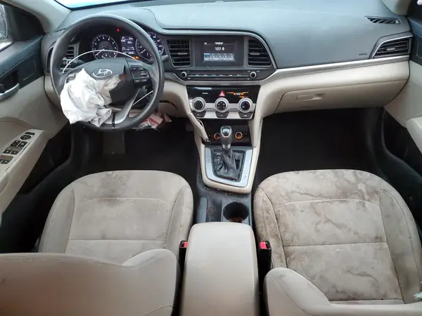 5NPD74LF7KH483724 2019 HYUNDAI ELANTRA - Image 8