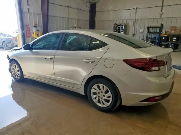 5NPD74LF7KH489104 2019 HYUNDAI ELANTRA - Image 2
