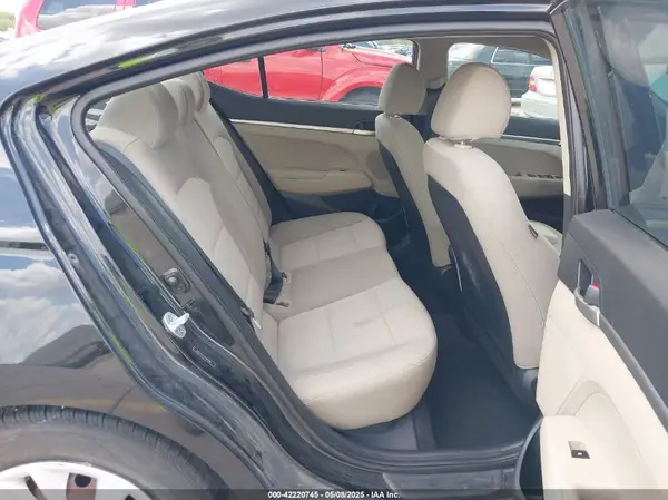 5NPD74LF7KH490785 2019 HYUNDAI ELANTRA - Image 8
