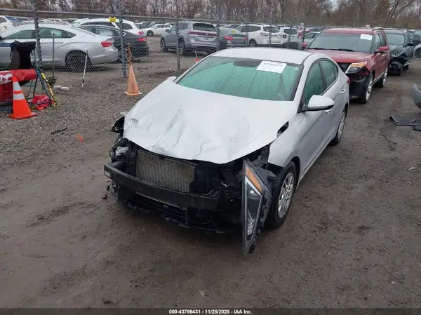 5NPD74LF7KH495923 2019 HYUNDAI ELANTRA - Image 2