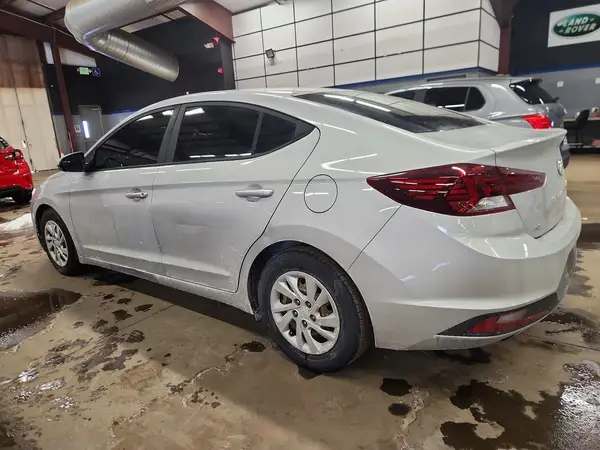 5NPD74LF7KH497283 2019 HYUNDAI ELANTRA - Image 2