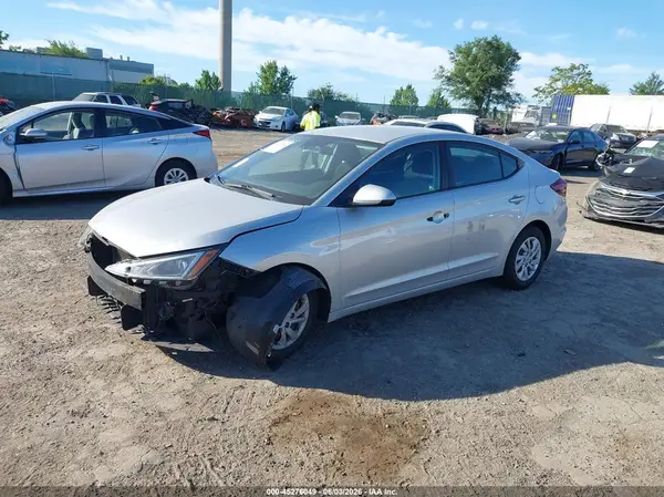 5NPD74LF7LH500250 2020 HYUNDAI ELANTRA - Image 2