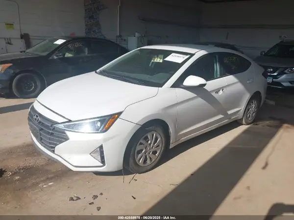 5NPD74LF7LH503276 2020 HYUNDAI ELANTRA - Image 2