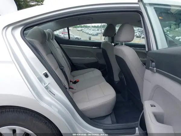 5NPD74LF7LH507246 2020 HYUNDAI ELANTRA - Image 8
