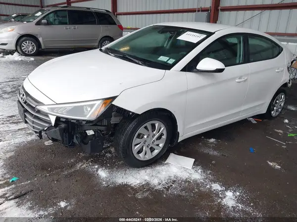 5NPD74LF7LH520823 2020 HYUNDAI ELANTRA - Image 2