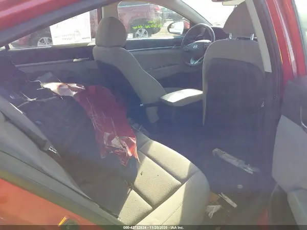 5NPD74LF7LH532647 2020 HYUNDAI ELANTRA - Image 8