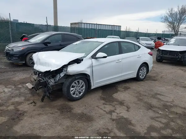 5NPD74LF7LH538562 2020 HYUNDAI ELANTRA - Image 2