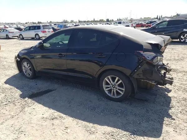 5NPD74LF7LH548122 2020 HYUNDAI ELANTRA - Image 2